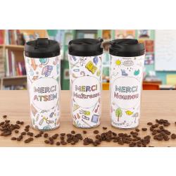 Offrez un mug isotherme personnalisé à la fin de l’année scolaire ! Une activité simple et touchante pour dire merci à la maîtresse, ATSEM ou nounou.