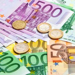 Histoire de la banque, comment répondre aux questions de l'enfant sur la banque. Le rôle des banques est fondamental dans le développement du commerce, des citées et des états.