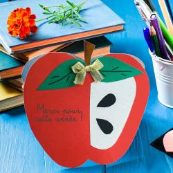 La carte pomme à offrir à la maîtresse, au maitre, à l'ATSEM,...