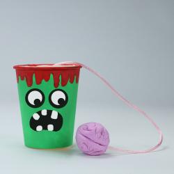 retrouvez nos jeux halloween à imprimer mais aussi des jouets d’halloween à fabriquer avec les enfants. Des idées d’activités qui vont plaire à vos petits monstres et qui les amuseront le soir d’hallo