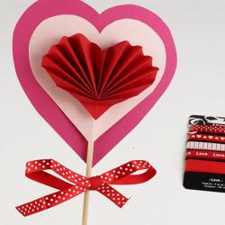 Bricolage fête des mères : vous cherchez une idée d'activité à proposer aux enfants dès la maternelle ? Retrouvez notre sélection d'idées de bricolages et fabriquez avec les enfants un cadeau qui fera