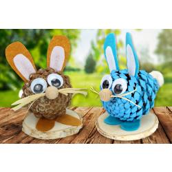 Avant de partir à la chasse aux œufs, apprenez à transformer une pomme de pin en un petit lapin de Pâques trop craquant ! Une activité amusante et originale pour vos enfants, succès garanti !