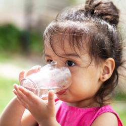 L'eau est indispensable à l'existence, le développement et la vie de l'eau. De sa conception à son industrie, l'homme a besoin de l'eau. Elle est une ressource si vitale qu'elle nous semble banale. L'