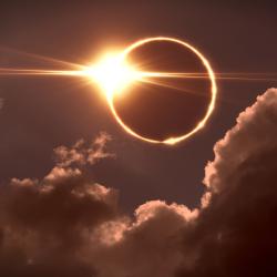 Lorsque la lune se trouve entre le soleil et la terre, la lune projette un cône d'ombre sur la terre, ce phÈnomËne s'appelle une eclipse de soleil.