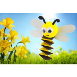 Maëlle la petite abeille en papier