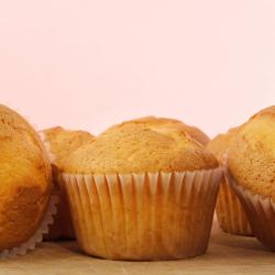 Faga, une amie vivant à Londres vient de m'envoyer sa délicieuse recette de muffin, la voici donc. La recette de muffin de Faga est une recette nature. Cette recette est un peu plus longue à préparer 