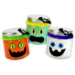 Un bricolage effrayant amusant et facile à faire avec les enfants à l'occasion d'Halloween !Grâce à des pots en verre, du papier de soie, du vernis-colle et quelques accessoires les enfant