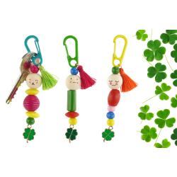 Retrouvez un tuto du un porte clés en perles et fabriquez un porte-bonheur avec les enfants
