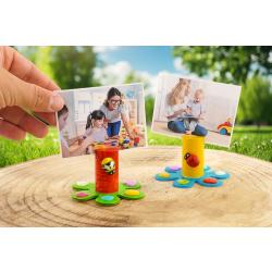 Fabriquez un joli porte-photo en forme de fleur avec un bouchon en liège. Une activité manuelle facile et colorée à offrir pour la Fête des mères, des pères ou à la fin de l’année scolaire.