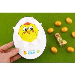 Poussin "œuf cassé" pour Pâques