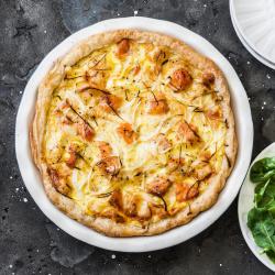 Recette illustrée pour faire un quiche au saumon, une quiche pour les amateurs de poisson ou pour changer de la quiche traditionnelle. Recette expliquée en pas à pas pour une réalisation de la recette