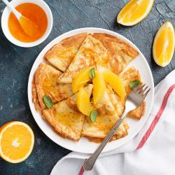 Découvrez la recette des crêpes sans lait qui vous permettra de créer une pâte à crêpes sans lait. Elles sont délicieuses et peuvent être mangées par tout le monde !