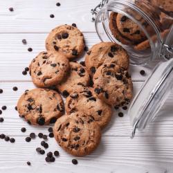 Cette recette de cookies est délicieuse et sans sucre ! Une bonne recette de cookies facile et rapide à réaliser. Les enfants amateurs de chocolat et de sucrerie adoreront cette recette de cookies hea