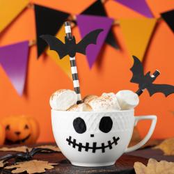 Recette du chocolat chaud qui permet de se réchauffer en automne et en hiver. C'est une recette simple et gourmande qui plaira aux enfants comme à leurs parents. Cette recette est un incontournable au