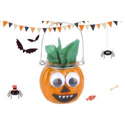 Retrouvez le tuto gratuit d'un photophore citrouille en verre et proposez aux enfants une activité✂️ pour Halloween.