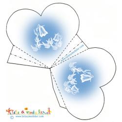 Pochette coeur bleue ciel aux campanules