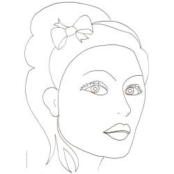 Jeune fille au chignon et au ruban dans les cheveux
