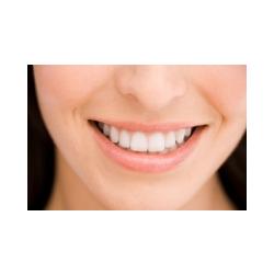 La dentition définitive d'un adulte : a dentition d'un adulte comprend en principe 32 dents. Les 28 dents de l'adolescent sont complétées par l'apparition des 3èmes molaires que l'on appelle dents de 