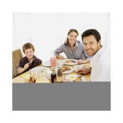 Les enfants à table