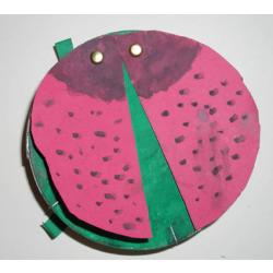 Fabriquer une boite en forme de coccinelle