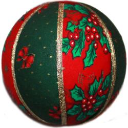 Boules de Noël en tissu et décoré d'un ruban