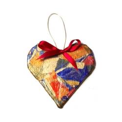 Coeur en carton de décoration
