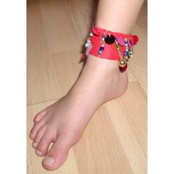 Explication pour faire des bracelets de cheville Laos