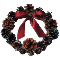Une couronne de Noël en pommes de pin