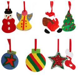 Décorations de Noël en bois peint