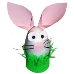 Lapin dans les herbes
