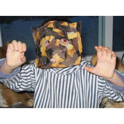 Masque en collage