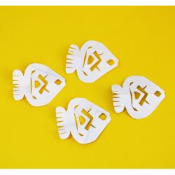 4 Poissons d'avril en papier découpé . Activité kirigami  qui ne nécessite pas l'utilisation de cutter mais de ciseaux . Un poisson amusant à fabriquer, pour décorer, pour s'amuser le 1er a