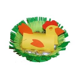 Poule de Pàques dans son nid