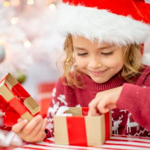 Calendrier de bonnes actions pour Noël : 24 petits gestes pour rendre les autres heureux