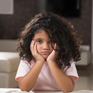 Il ne veut plus aller à l’école dès la rentrée… que cache cette angoisse ?