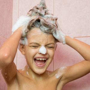 Défi douche minute pour les enfants