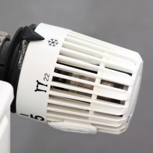 Aérer c’est bien, mais cela ne doit pas se faire au détriment de la planète, avant d’aérer il faut éteindre le chauffage. Laisser le chauffage allumé entraîne