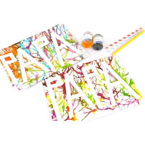 Réalisez une boîte à bons cadeaux pour la fête des parents dès 3 ans ! Une activité facile et pleine de tendresse à personnaliser avec gommettes et photo. Découvrez le tuto. copie