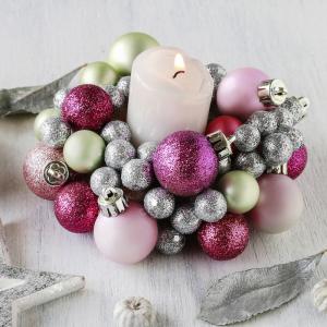 Un pas-à-pas pour vous apprendre à créer un bougeoir DIY qui brille. Il est rapide à faire pour les plus grands et rendra vraiment bien sur votre table de Noël.