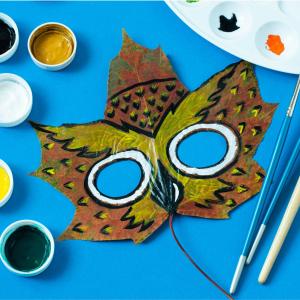 Créer un masque de hibou à partir d'une grande feuille d'arbre