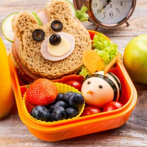 Bento rigolo pour enfant avec sandwich ourson