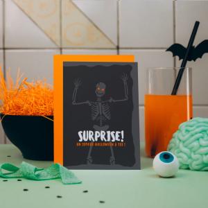 Carte d'invitation à imprimer pour inviter facilement les amis de vos enfants à Halloween.