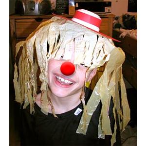 Fabriquer un chapeau de clown pour se déguiser ou pour le carnaval