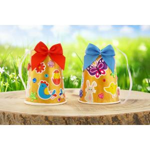 Cloches de Pâques avec des gobelets