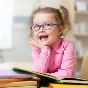 Glossaire - dictionnaire des mots utilisés sur Tête à modeler et leur activités associées. Retrouvez une définition simple et la liste des activités associées. ête à modeler est le site des enfants et