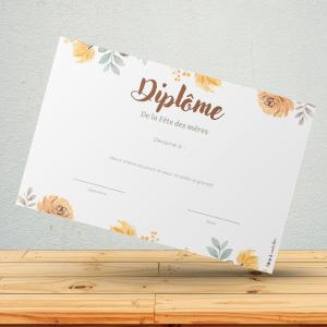Célébrez l'amour maternel avec notre diplôme de Fête des mères à imprimer. Ce diplôme est un hommage spécial à toutes les mamans extraordinaires qui apportent tant d'amour et de joie dans nos vies. Pe