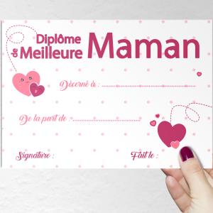 Un diplome de la meilleure maman à imprimer, compléter et à offrir à la meilleure maman pour la fete des meres. Ce joli diplome avec ses coeurs sera très beau enroulé avec un morceau de ruban comme mi