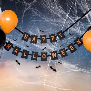 Apportez une touche festive à votre décoration d'Halloween avec notre guirlande "Happy Halloween" à imprimer ! Parfaite pour les enfants, elle est également disponible en version à colorier. Amusez-vo