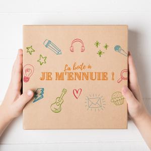 48 idées d'activités à faire avec les enfants lorsqu'ils s'ennuient. Une boite à je m'ennuie pour donner des idées lorsque les enfants ne savent pas quoi faire. A faire seul(s) ou en famille, ces idée
