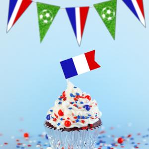 Imprimer des décorations de foot pour décorer la maison pour un match de foot ou pour un anniversaire. Que ce soit pour la coupe du monde de football ou pour un match amical, vous pourrez ainsi toujou
